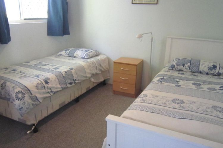 Bedroom - 2 Single Beds