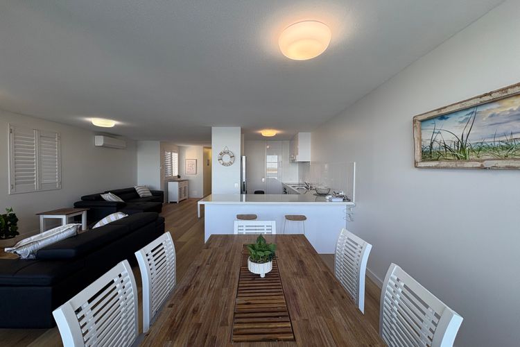 PUMICESTONE CHASE UNIT 8