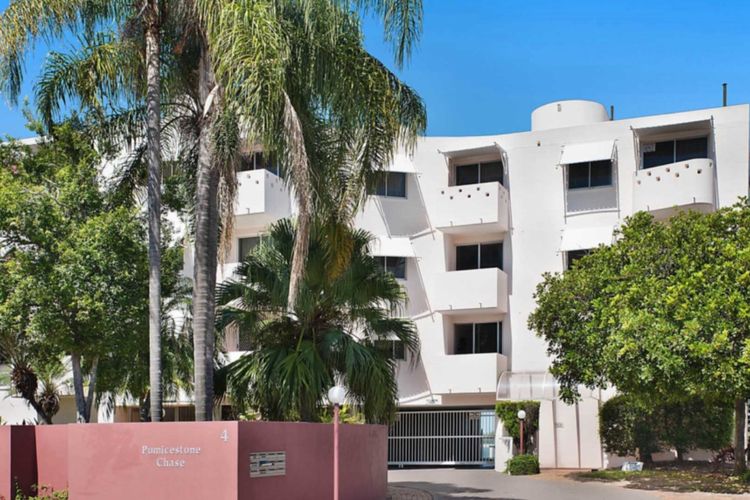 PUMICESTONE CHASE UNIT 8