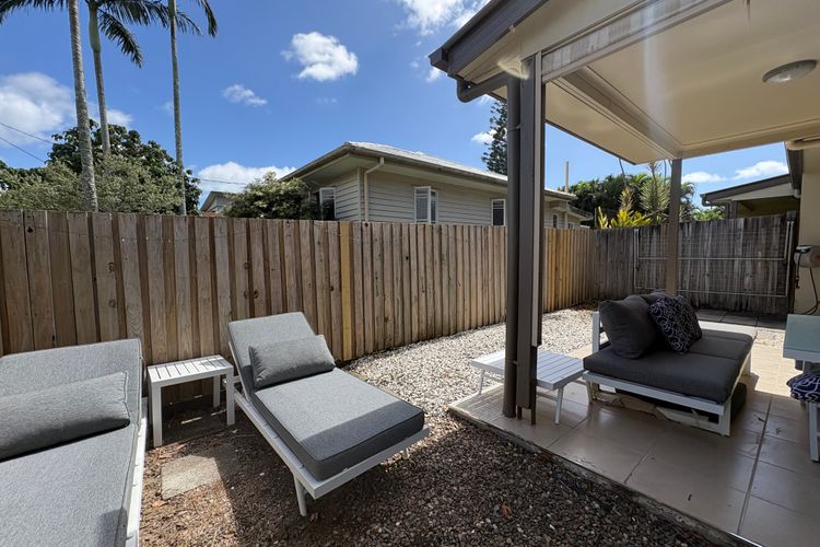 ‘COASTERLY’ OSTERLEY AVE UNIT 1