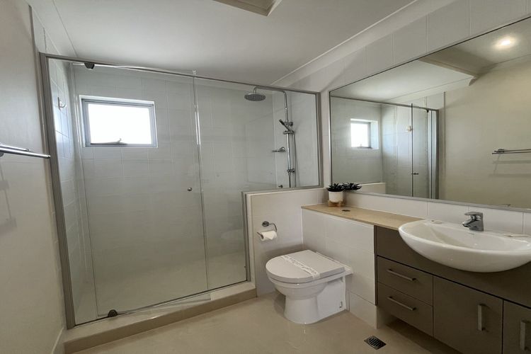 THE PINNACLES CALOUNDRA UNIT 92
