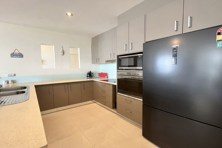THE PINNACLES CALOUNDRA UNIT 92
