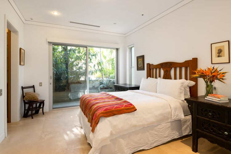 SHELL HOUSE ON ILUKA