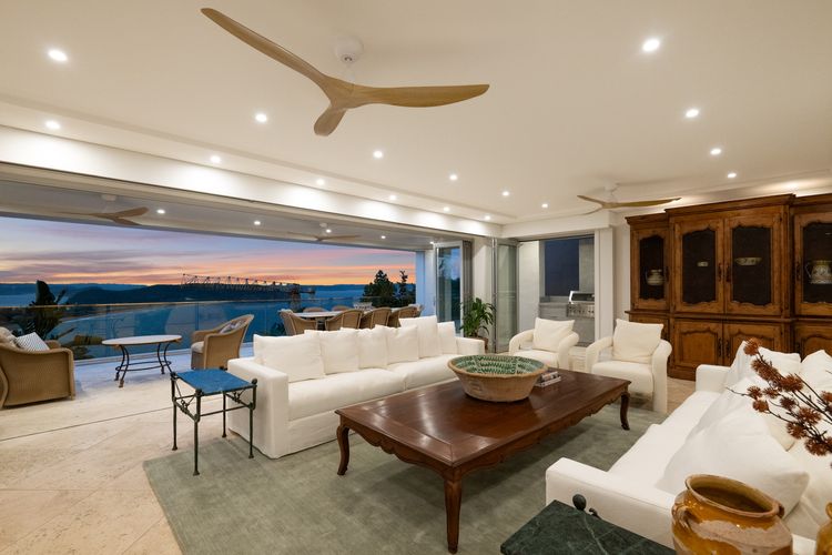 DEL MARE PLACE