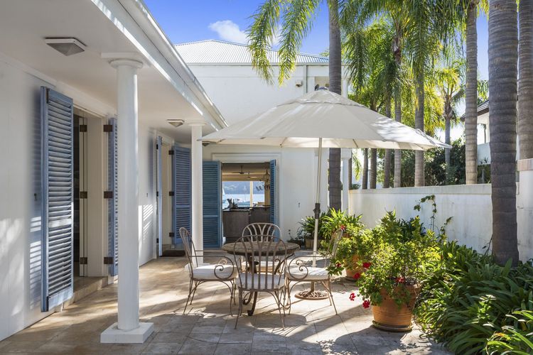 THE BEACH HOUSE