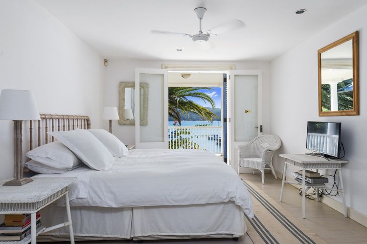 THE BEACH HOUSE