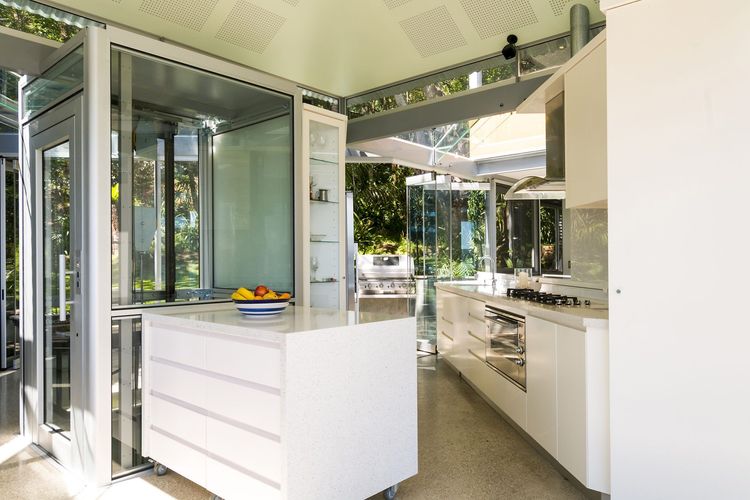 THE GLASS HOUSE