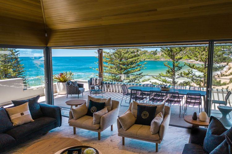 ABSOLUTE BEACHFRONT