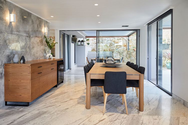 ABSOLUTE BEACHFRONT