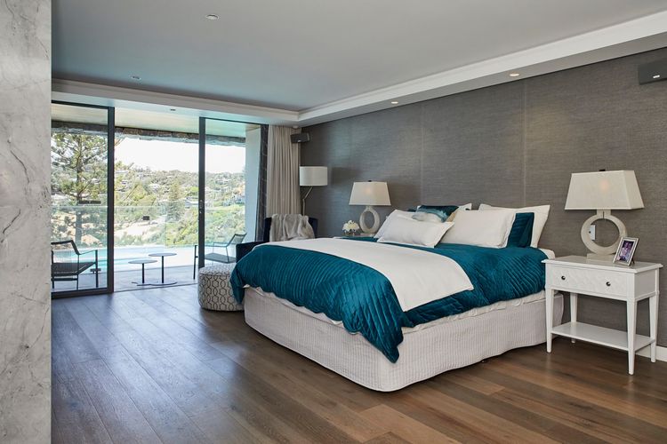 ABSOLUTE BEACHFRONT