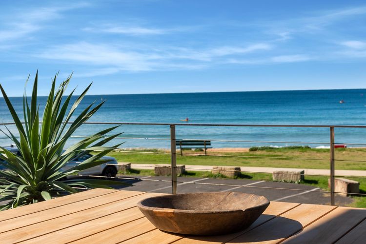 COASTAL BREEZE