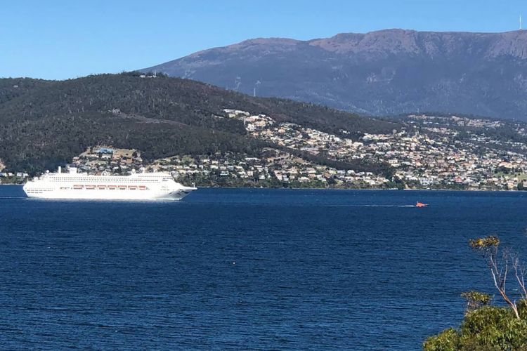 Oceana Escape panoramic views luxury and space