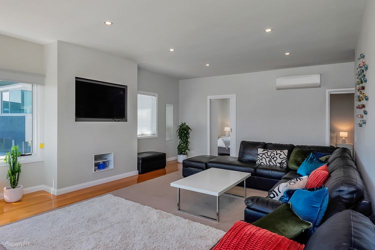 Oceana Escape panoramic views luxury and space
