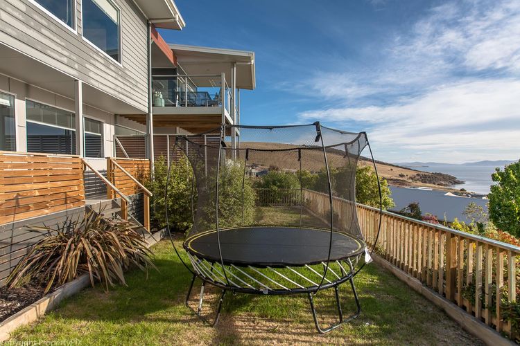 Oceana Escape panoramic views luxury and space