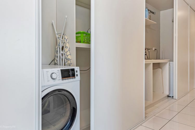 laundry (downstairs)
