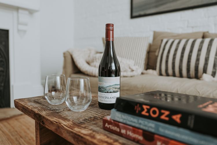 artstay Hobart 1890s inner city cottage