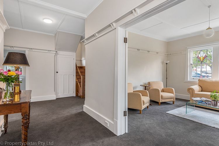 Best on Burnett best location parking sleeps 8