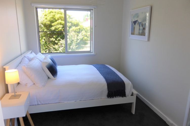 View Street Apartment Car park 650m to shops