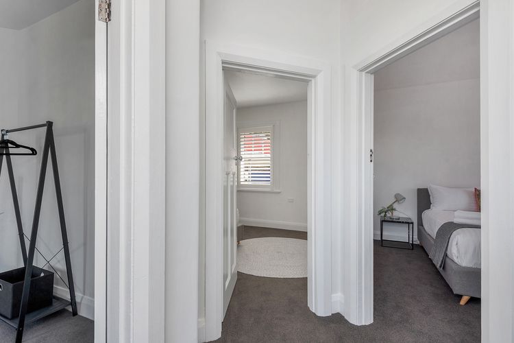 Best on Letitia Central spacious stylish sleeps 6