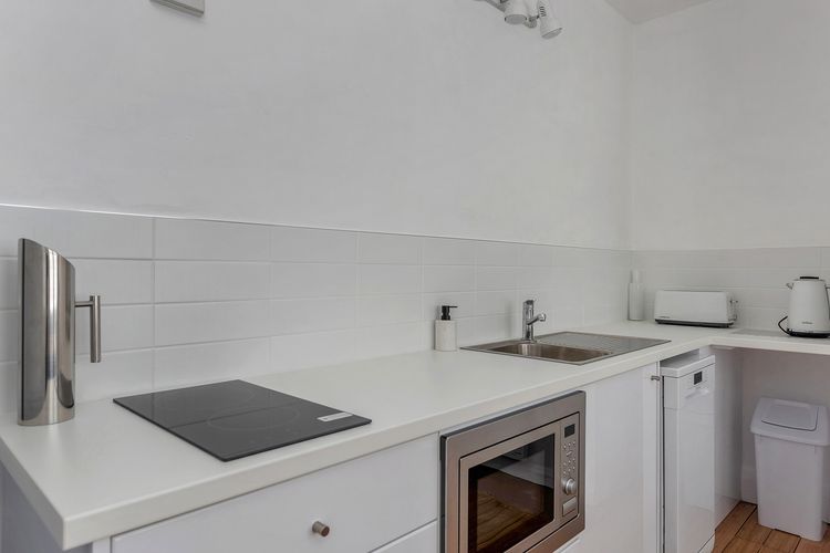 Best on Letitia Central spacious stylish sleeps 6