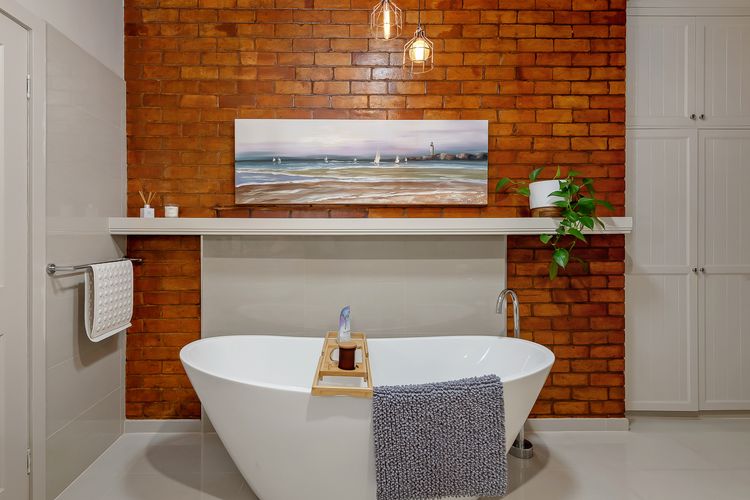 Pelican Place – absolute waterfront overlooking MONA