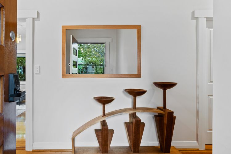 Pelican Place – absolute waterfront overlooking MONA