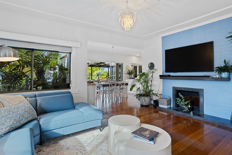 The stylish lounge comfortably seats 6. It has a reverese cyle air con as well as an electric fireplace to keep you warm and cozy. Large tv includes Netflix