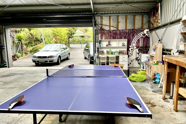 Pelican Place – absolute waterfront overlooking MONA