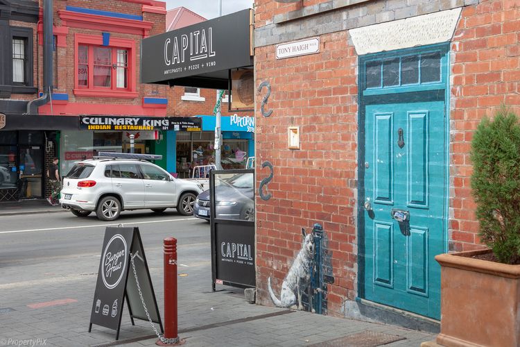 Capital restaurant 3 minute walk