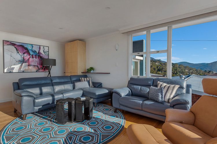 Lounge - entry level