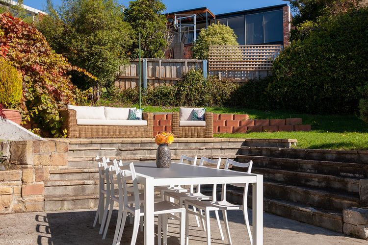 Birngana stylish spacious with stunning views