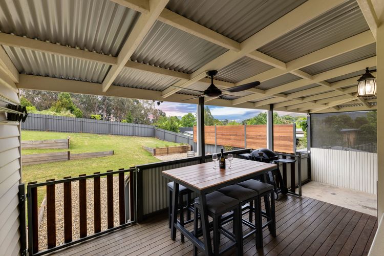 Lemon & Myrtle Cottage