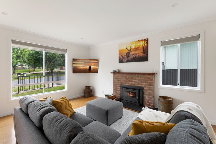 Lemon & Myrtle Cottage