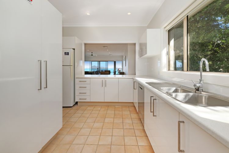 Bays Edge – Views Across Port Stephens