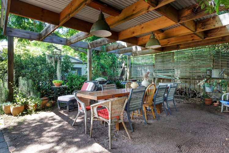 Witt’s Oasis | Two traditional Tea Gardens cottages