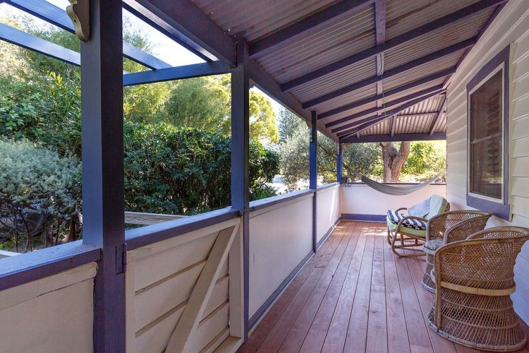 Witt’s Oasis | Two traditional Tea Gardens cottages