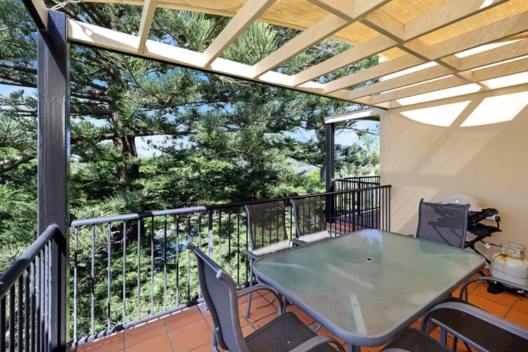 Aquarius 7 – Beach Views & Pool