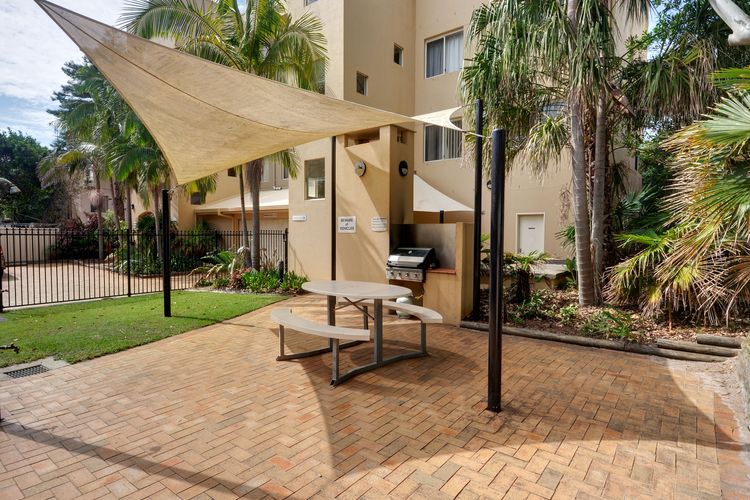 Aquarius Apartment 7