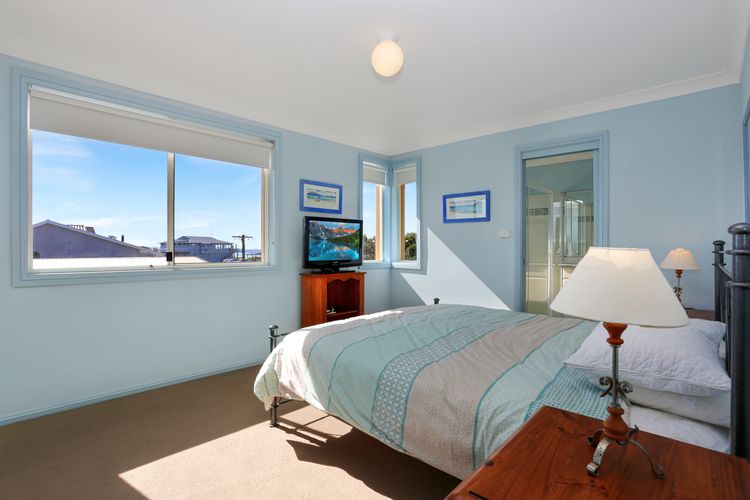 Aquarius Apartment 7