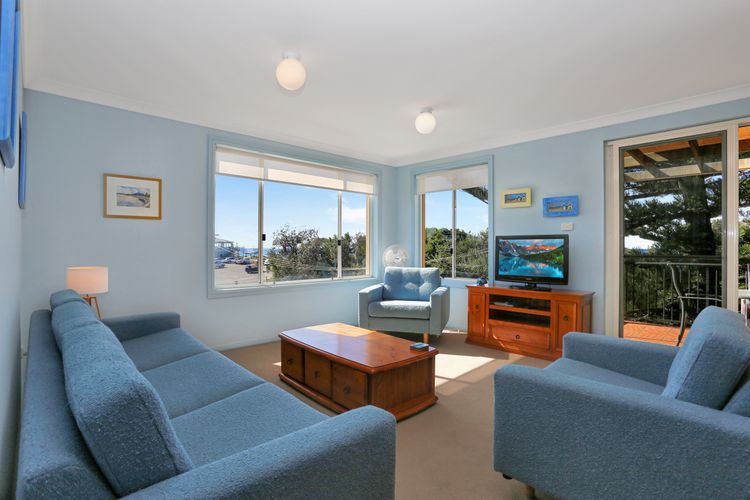 Aquarius Apartment 7