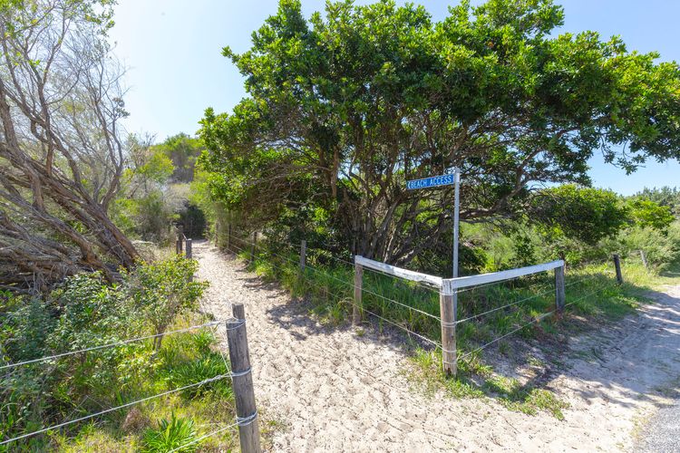Beachfront on Bennetts | Beaches Apartment 4