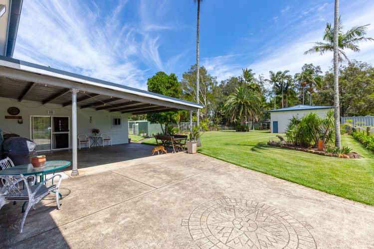 Black Possum Cottage – Views of the Bay