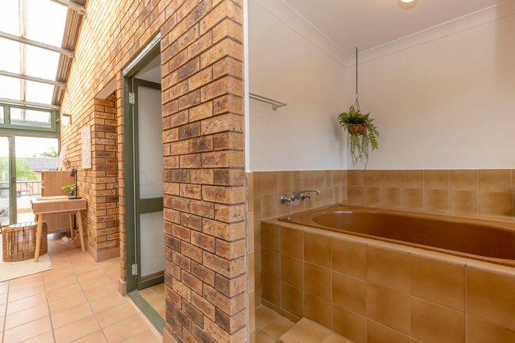 Prelude Penthouse – stroll to the beach