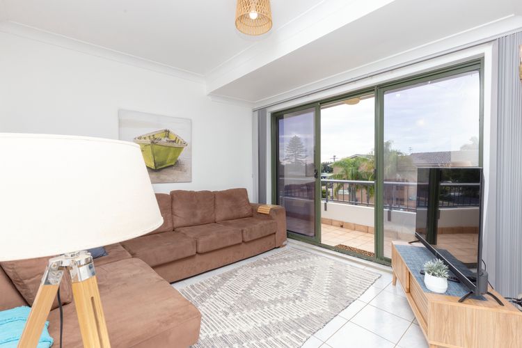 Prelude Penthouse – stroll to the beach