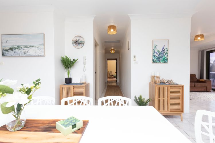 Prelude Penthouse – stroll to the beach