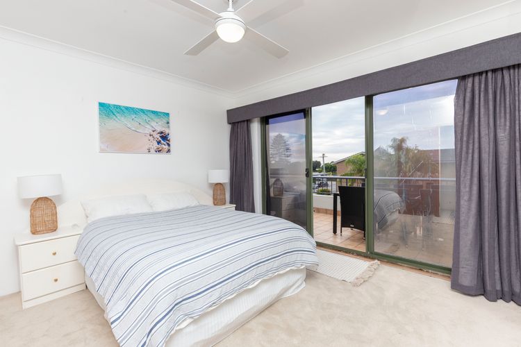 Prelude Penthouse – stroll to the beach