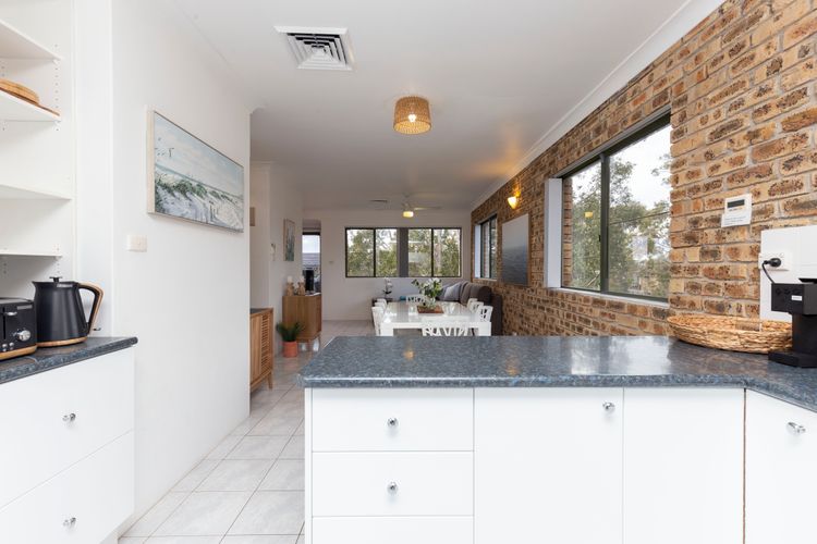 Prelude Penthouse – stroll to the beach