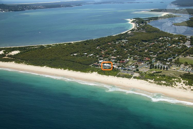 Bennett’s by the Beach