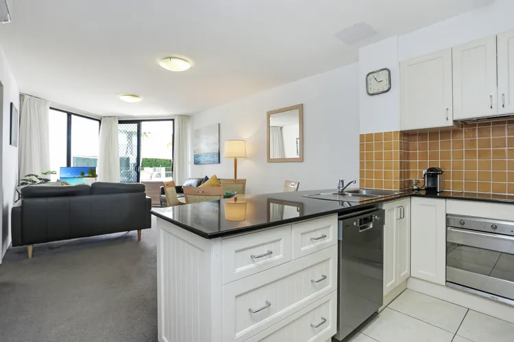 Boathouse 107 – Pool side apartment