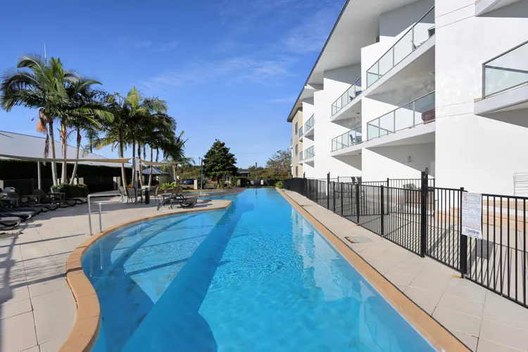 Boathouse 107 – Pool side apartment